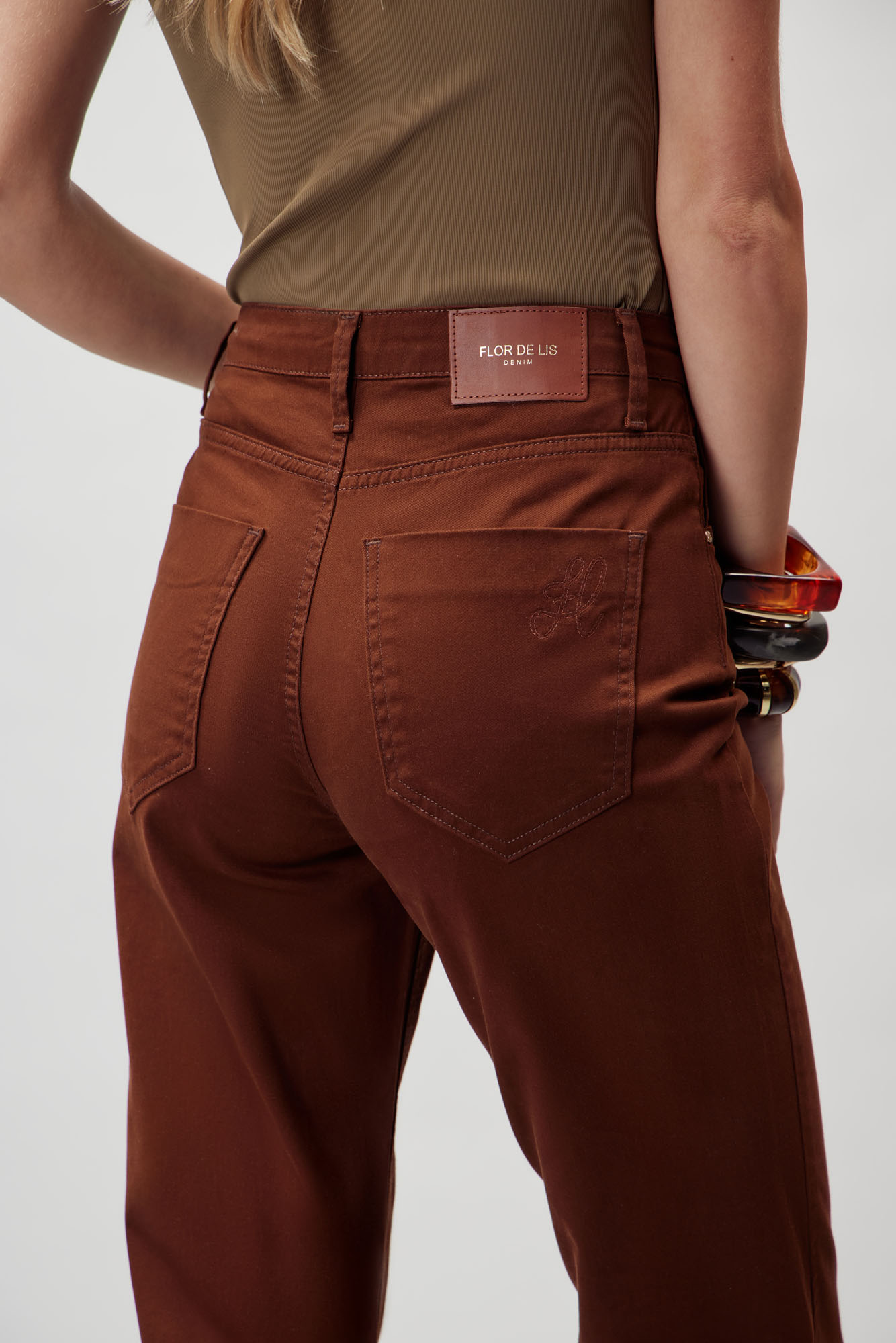 CALCA AGATA STRAIGHT CROPPED - FLOR DE LIS - Imagem 2